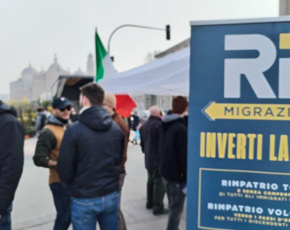 Continua la raccolta firme per la remigrazione: in piazza anche a Padova